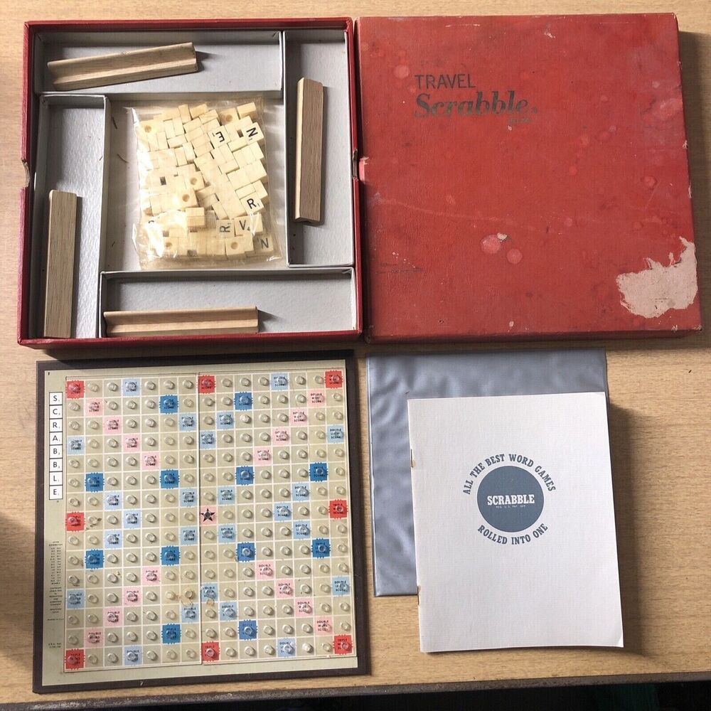 1954 Travel Scrabble Plastic Pin‎ Back Board Game Rare With Sealed Letter Bag!!